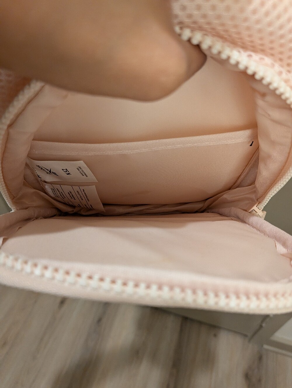 Pink/Cream Reebok Mesh Backpack - Picture 3 of 4